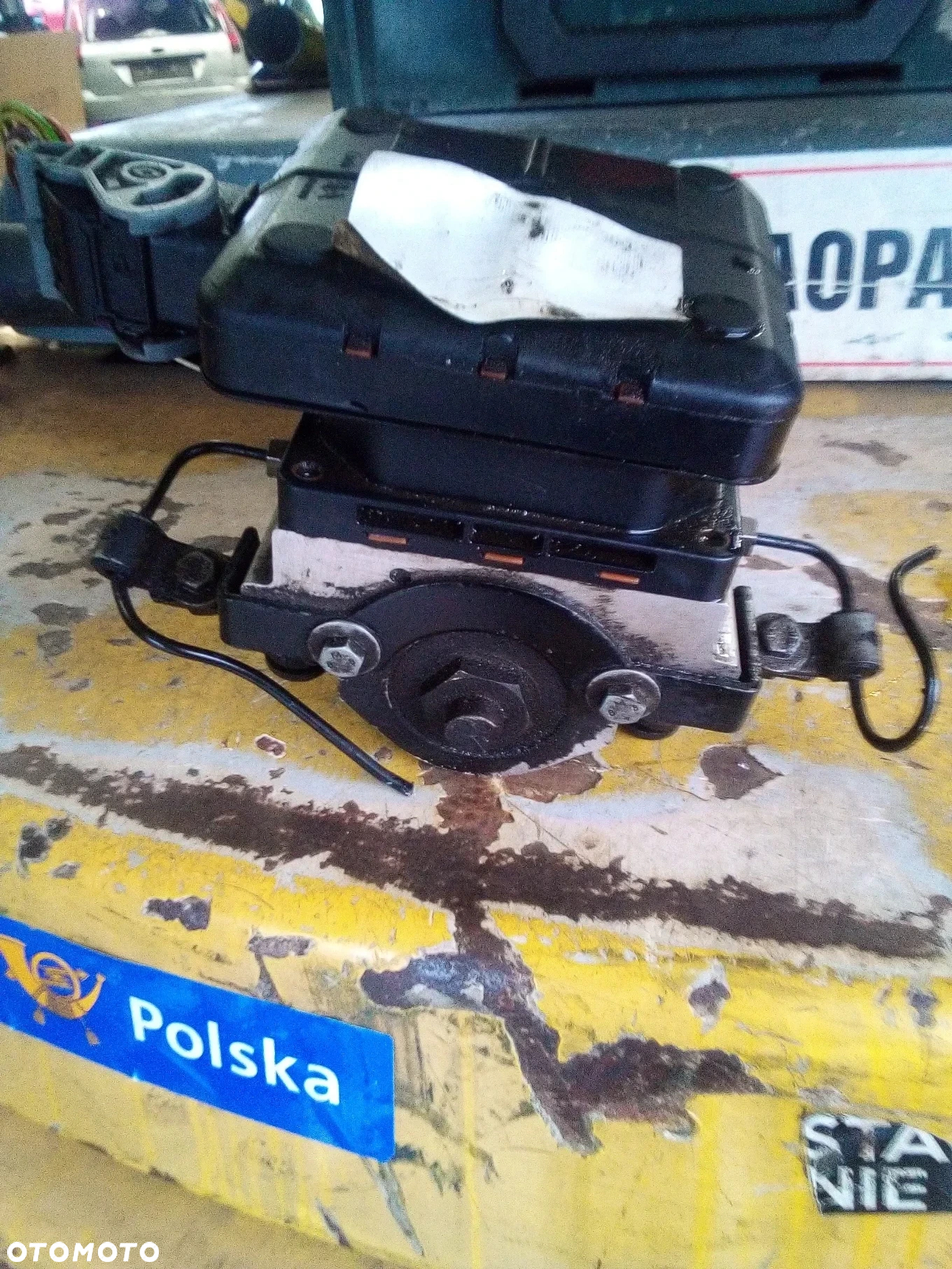 * POMPA HYDRAULICZNA ZAWIESZENIA CITROEN C5 III X7 963671388000 * - 3
