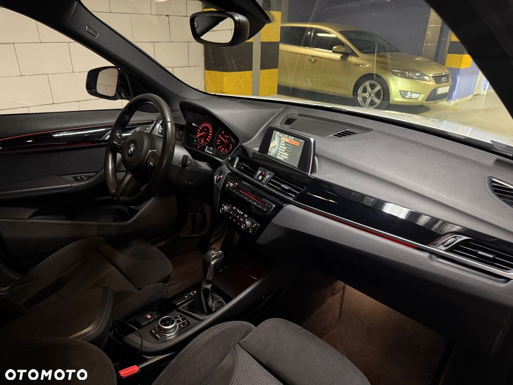 BMW X1 sDrive18i M Sport - 16