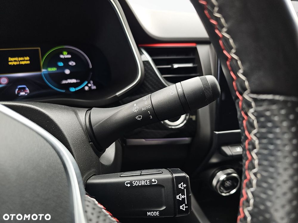 Renault Arkana 1.6 E-TECH R.S Line MMT - 33