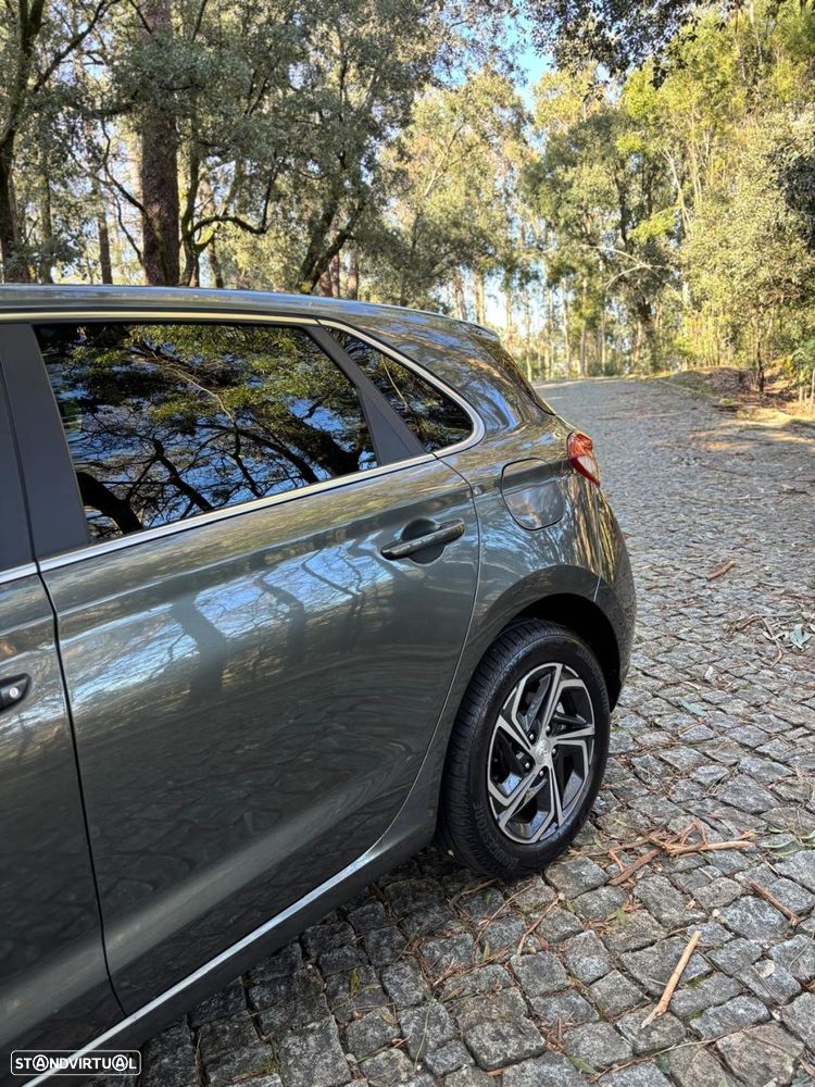 Hyundai i30 1.6 CRDI STyle Plus - 17