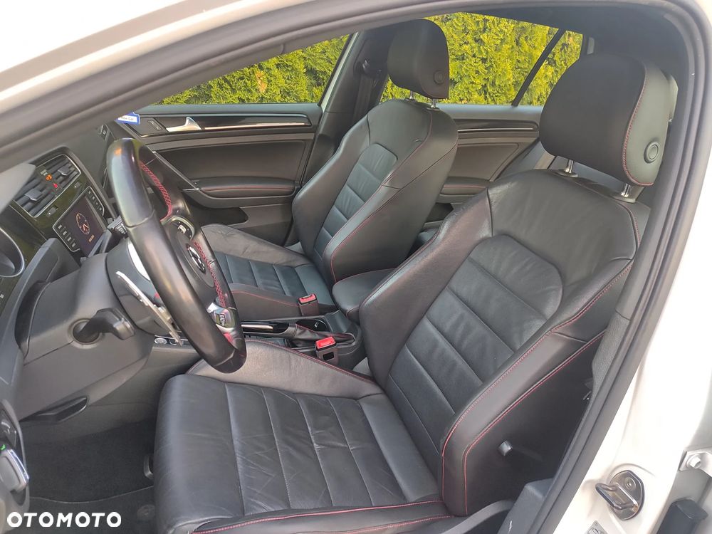 Volkswagen Golf GTI (BlueMotion Technology) DSG - 6