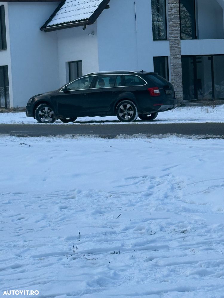 Skoda Octavia 2.0 TDI 4x4 DSG Scout - 14