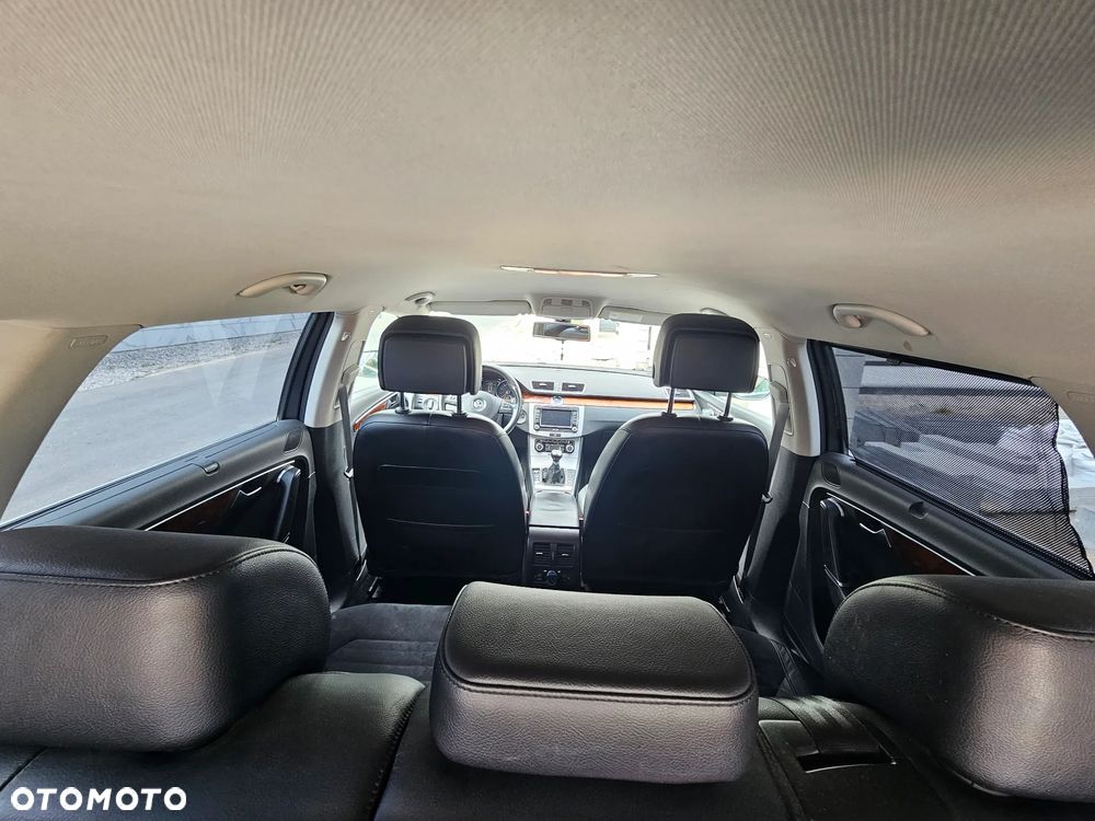Volkswagen Passat - 7