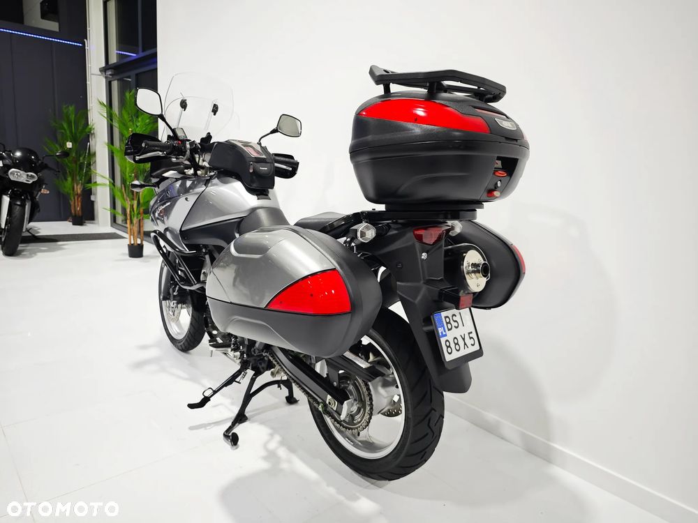 Suzuki V-STROM - 24