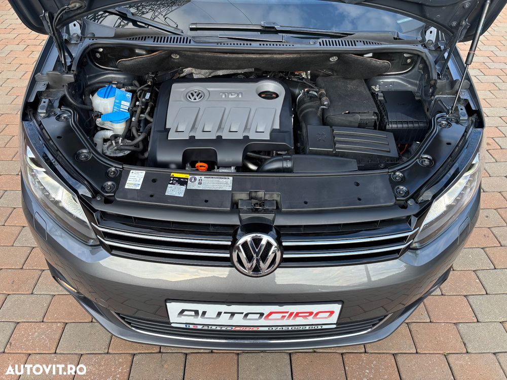 Volkswagen Touran 2.0 TDI DPF DSG Highline - 13