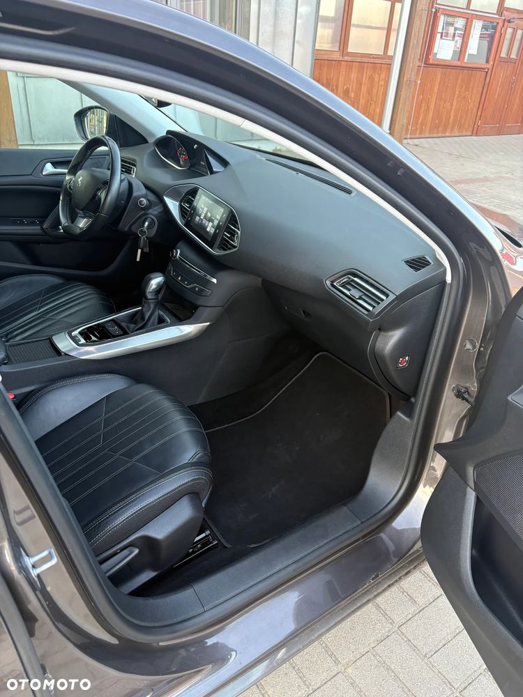 Peugeot 308 BlueHDi FAP 150 Stop&Start Automatik Allure - 13