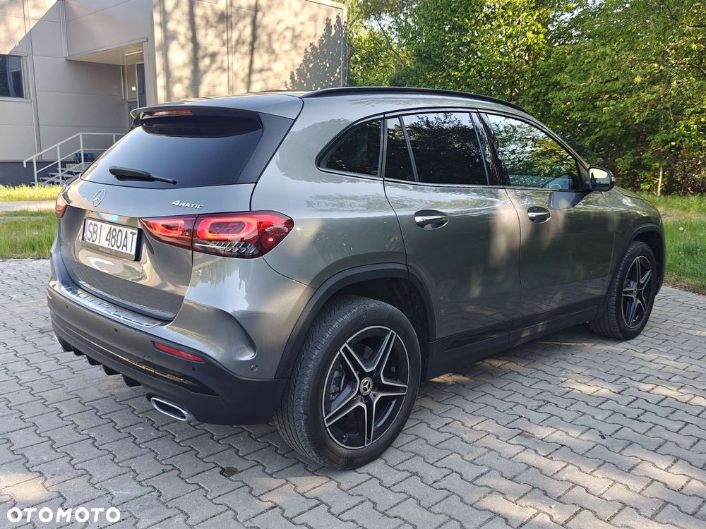 Mercedes-Benz GLA 250 4Matic 8G-DCT AMG Line - 13