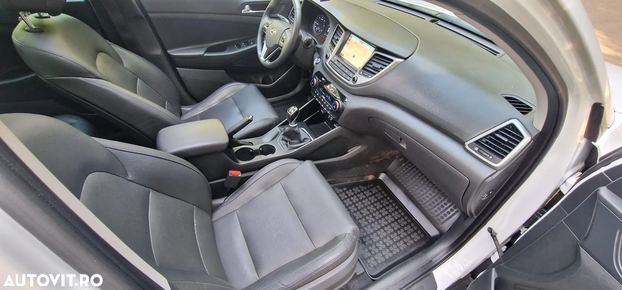 Hyundai Tucson blue 1.7 CRDi 2WD Passion Plus - 14