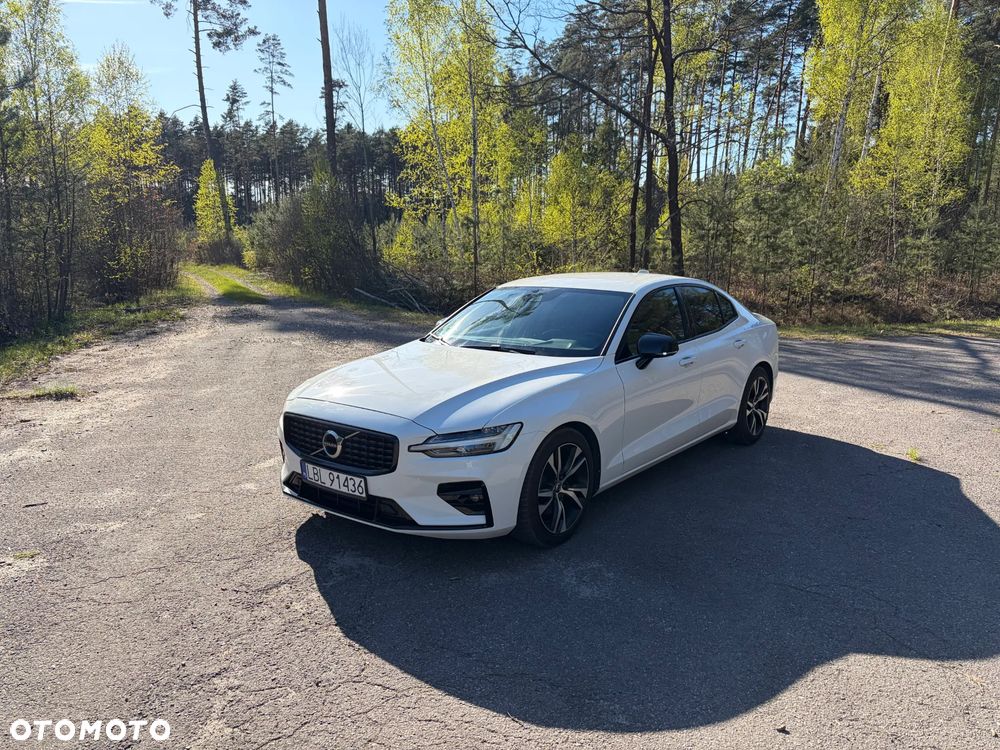 Volvo S60 B4 B R-Design - 4