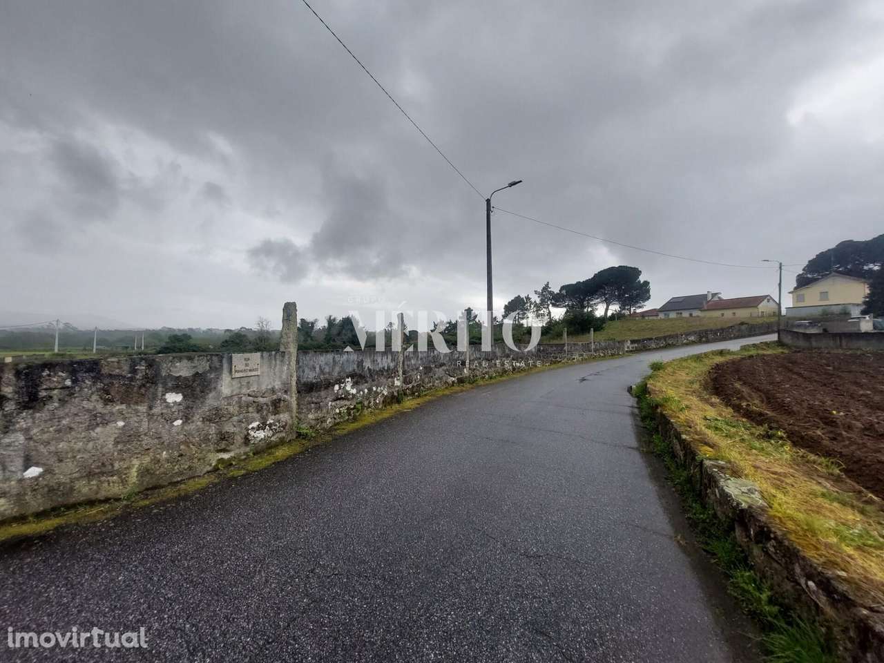 Terreno de construção com projeto aprovado para Moradia T4 com piscina - Grande imagem: 4/10
