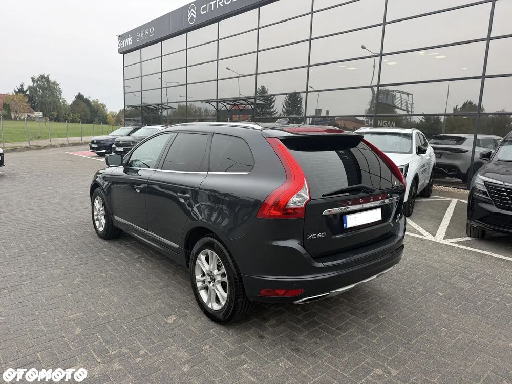 Volvo XC 60 D4 AWD Summum - 3