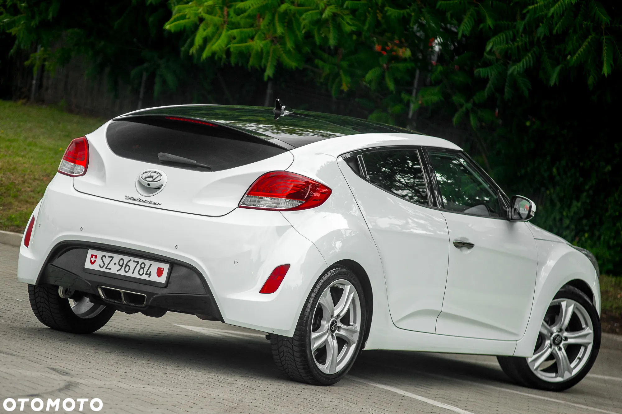 Hyundai Veloster 1.6 GDI Style - 17