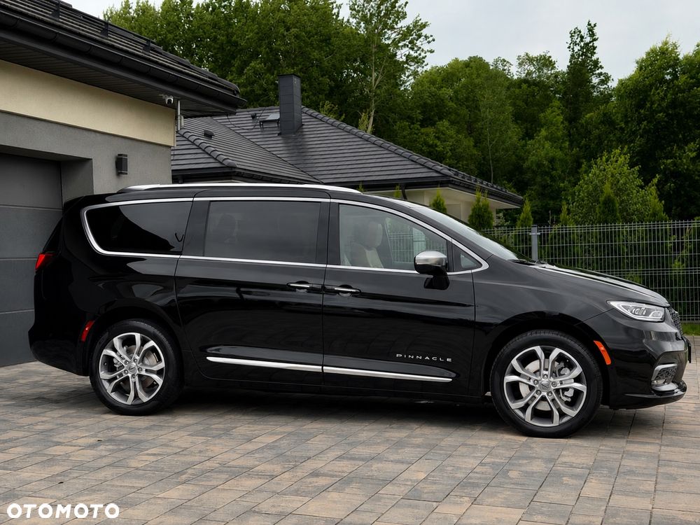 Chrysler Pacifica - 14