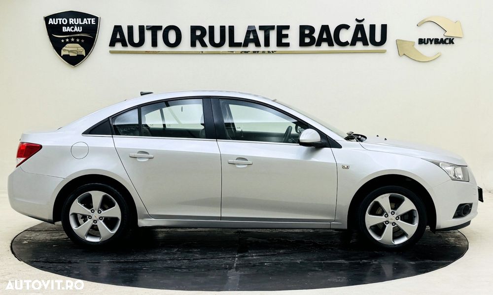 Chevrolet Cruze - 4
