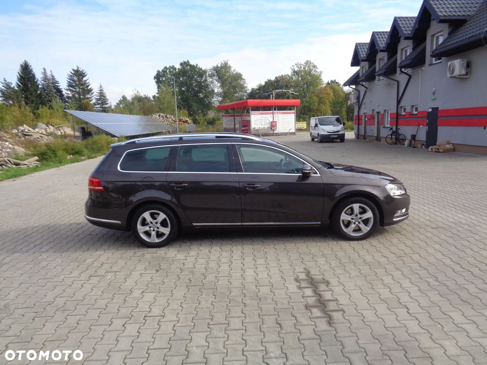 Volkswagen Passat 2.0 TDI DPF Highline - 17