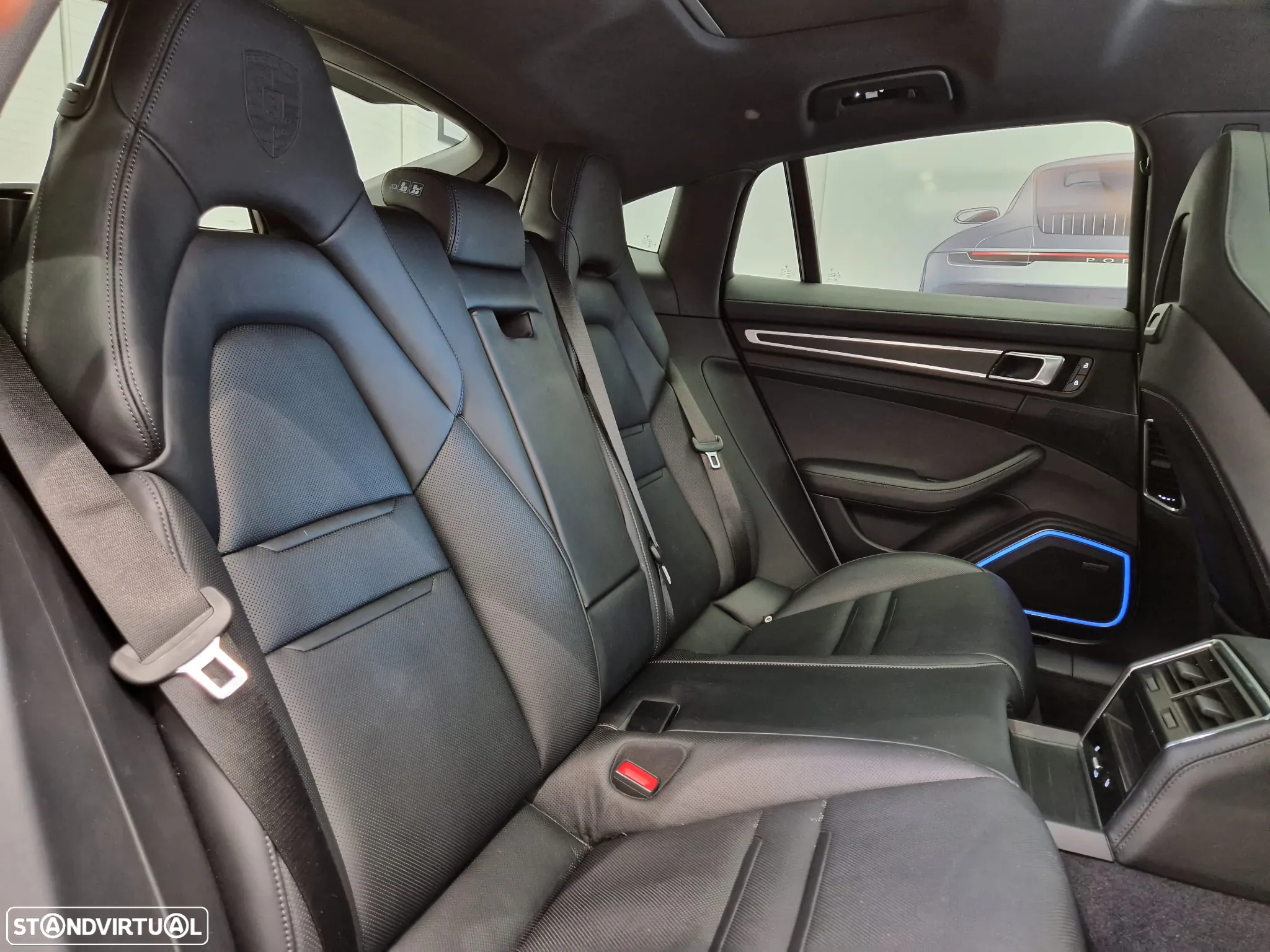 Porsche Panamera 4 E-Hybrid Platinum Edition com PDLS - 33