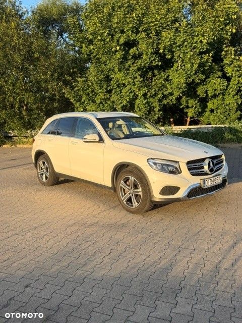 Mercedes-Benz GLC - 24