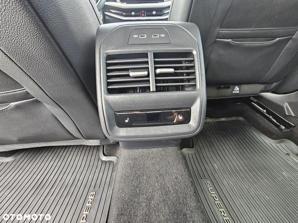 Skoda Superb 2.0 TSI 4x4 L&K DSG - 20