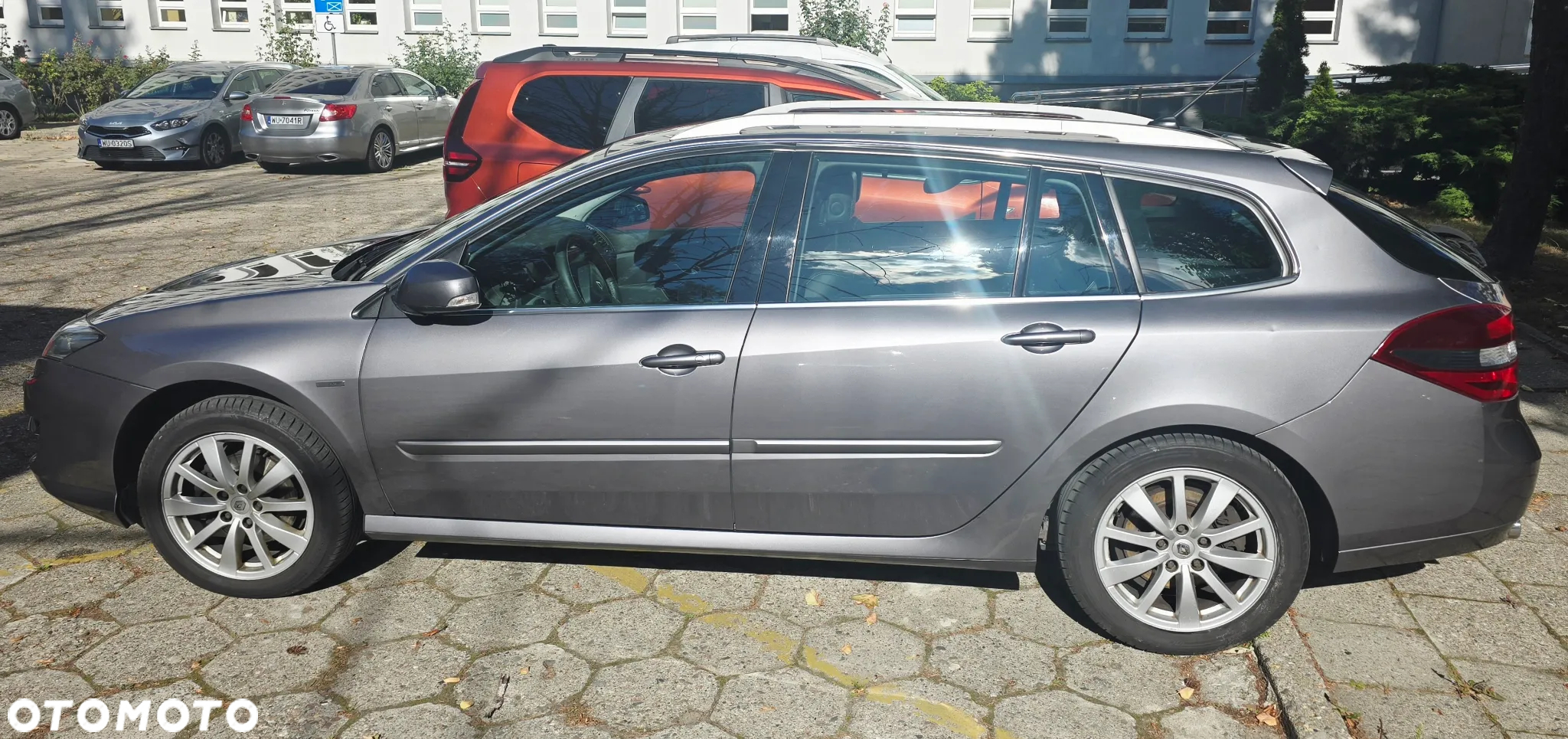 Renault Laguna 2.0 dCi Bose Edition - 6