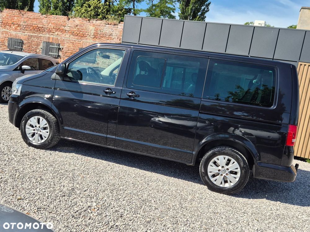 Volkswagen Caravelle - 9