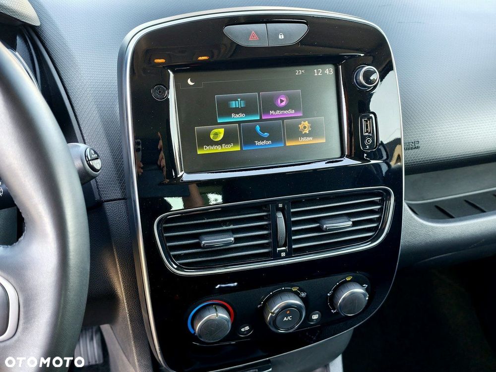 Renault Clio - 17