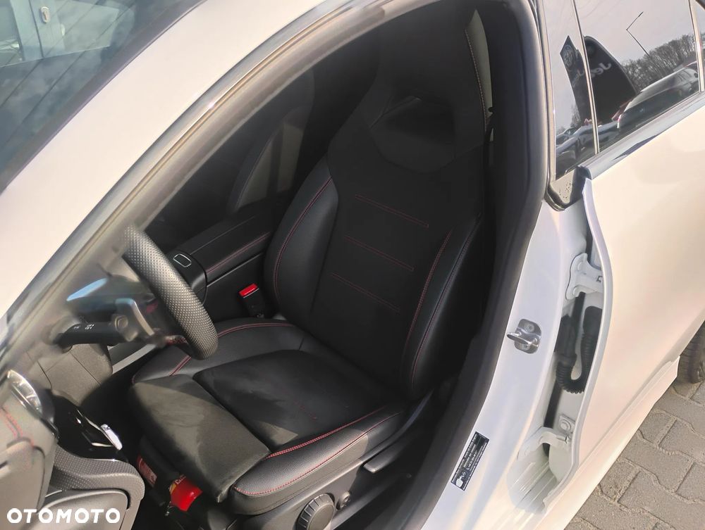 Mercedes-Benz CLA 180 mHEV AMG Line 7G-DCT - 10