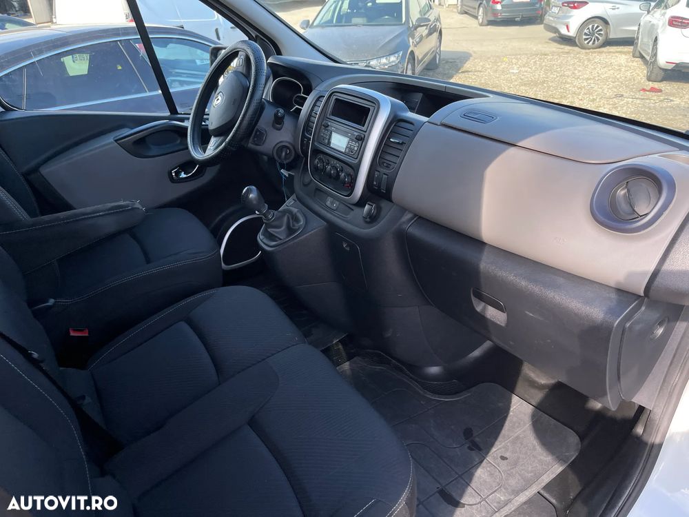 Renault Trafic - 9