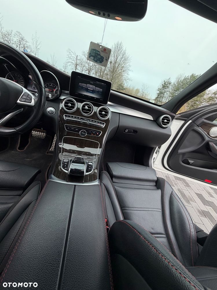 Mercedes-Benz Klasa C AMG 43 4Matic 9G-TRONIC - 12