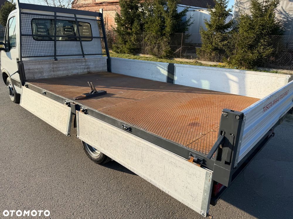 Iveco 35C13 * 2.3 / 130KM * Skrzyniowy * Rama * Rozstaw osi: 3.7m * - 21