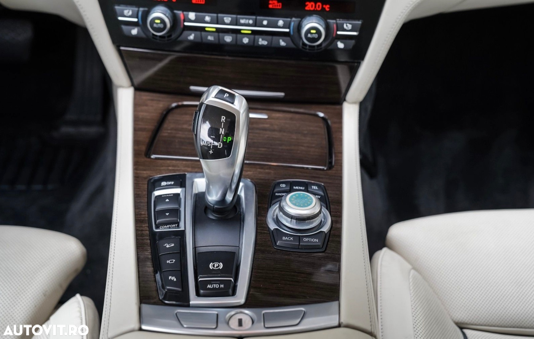 BMW Seria 7 750i xDrive Aut. - 11