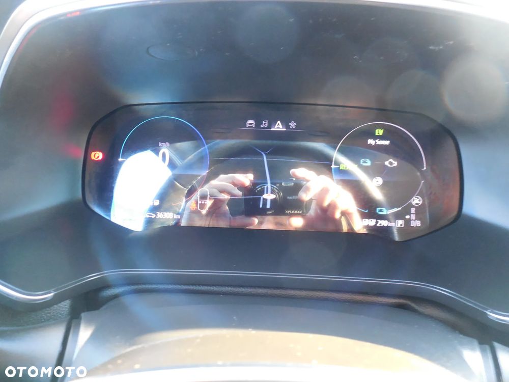 Renault Captur E-TECH 160 INTENS - 23