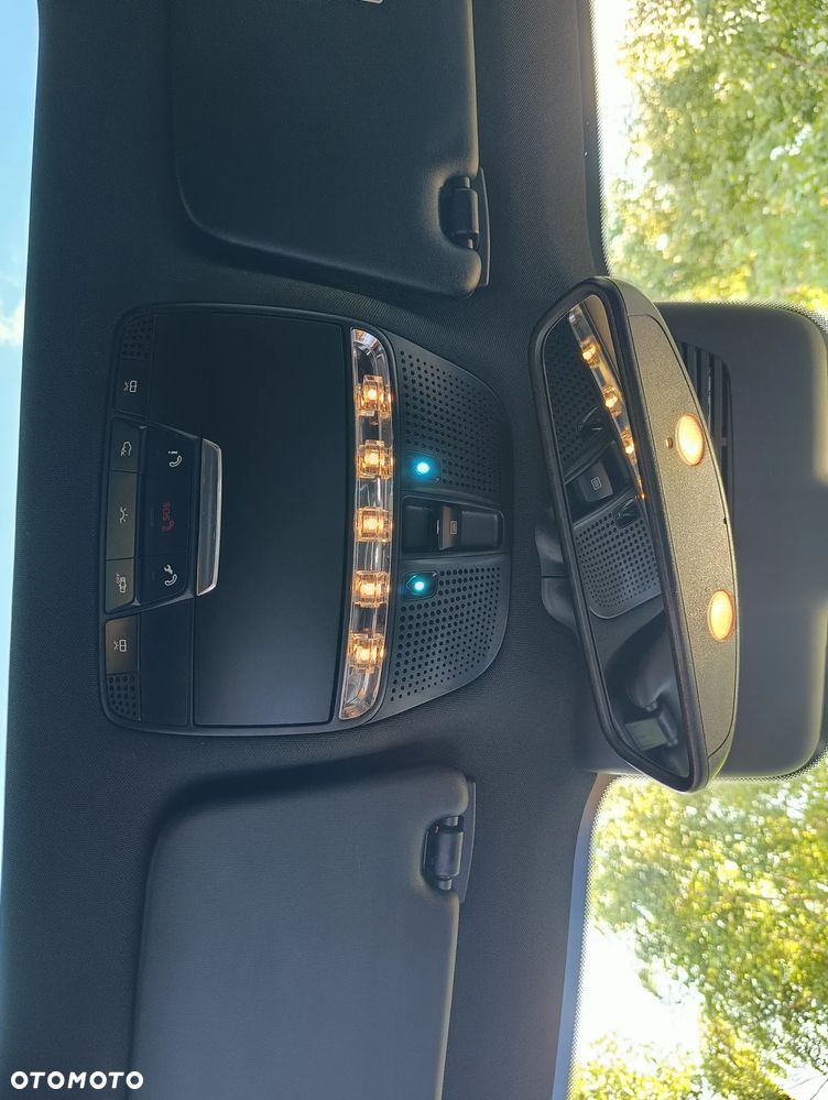 Mercedes-Benz GLC - 27