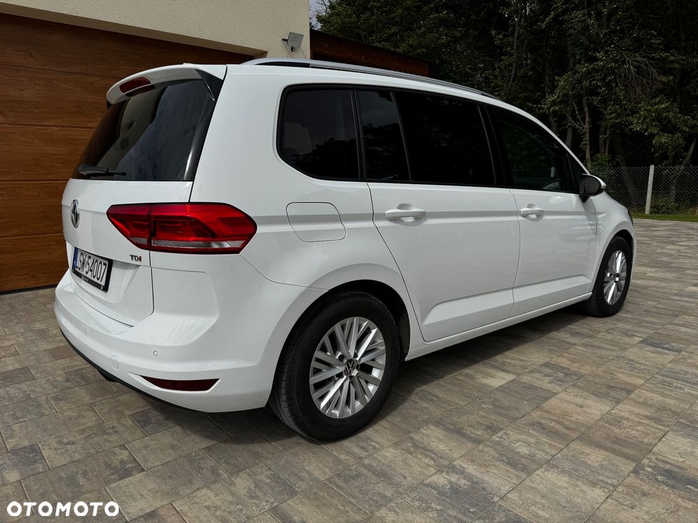 Volkswagen Touran - 3