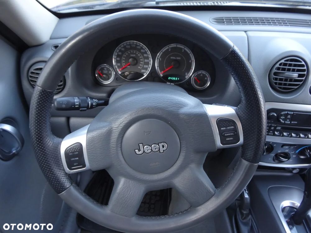 Jeep Cherokee 2.8 CRD Automatik Limited - 26