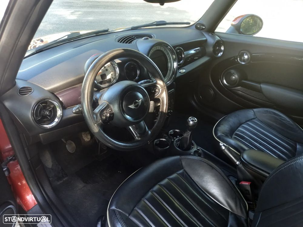 MINI 3 Portas Cooper D - 9