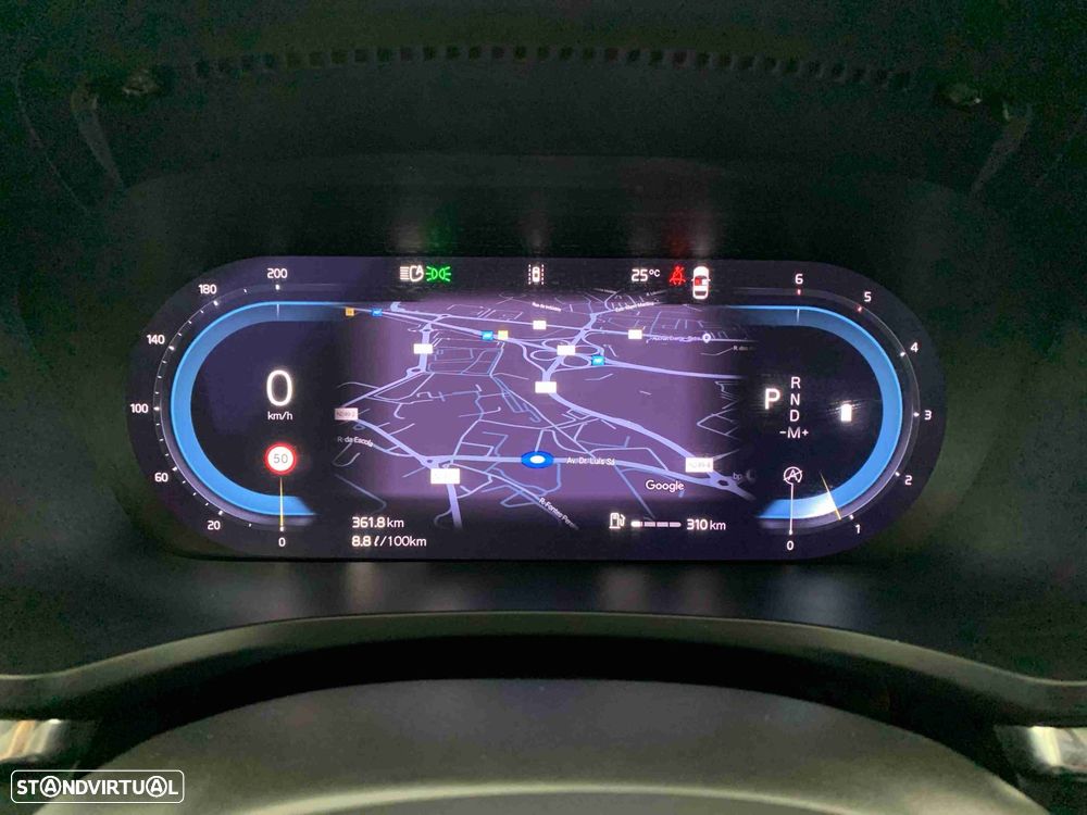 Volvo V60 2.0 B4 Essential Auto - 8