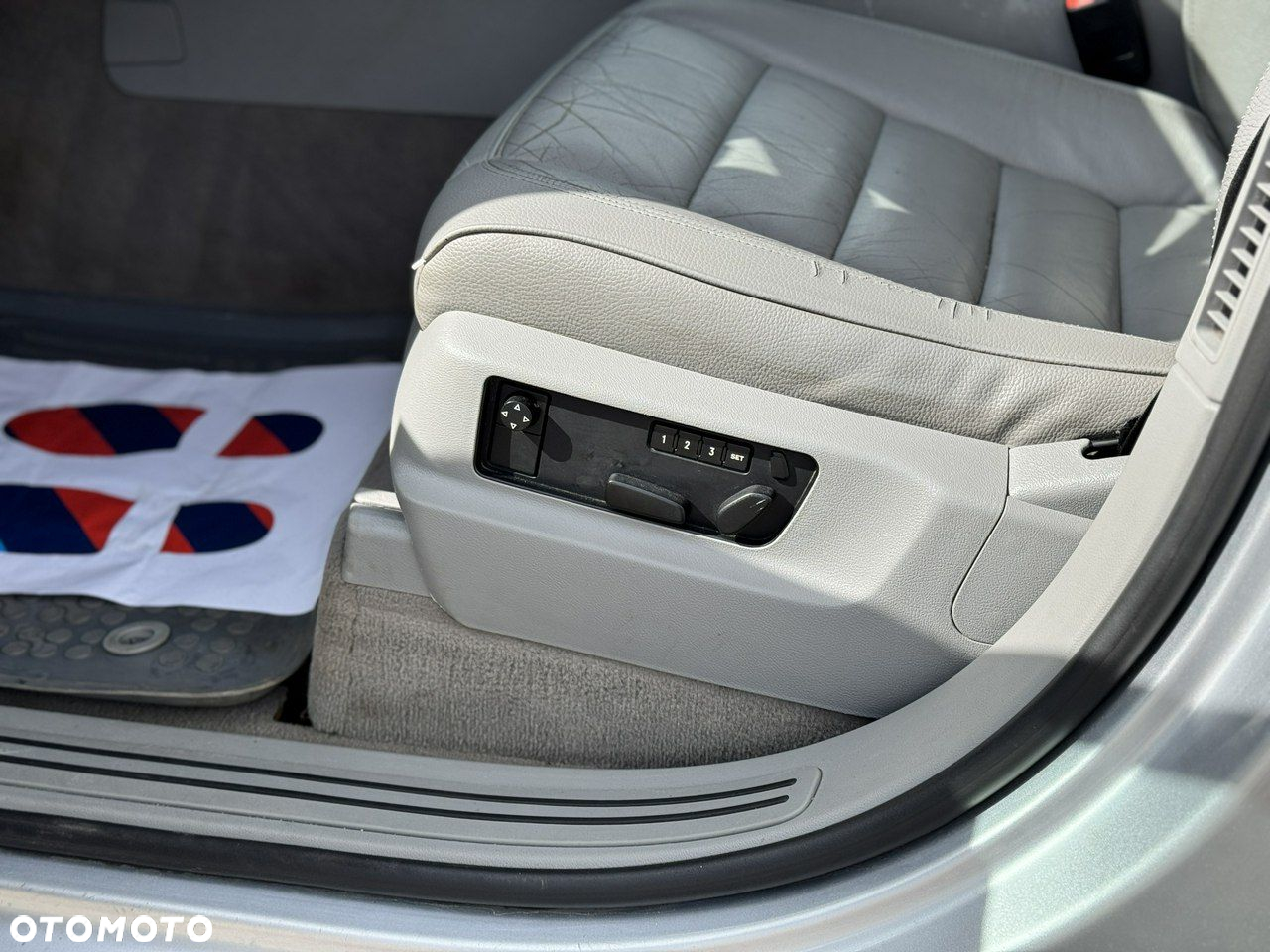 Volkswagen Touareg - 14