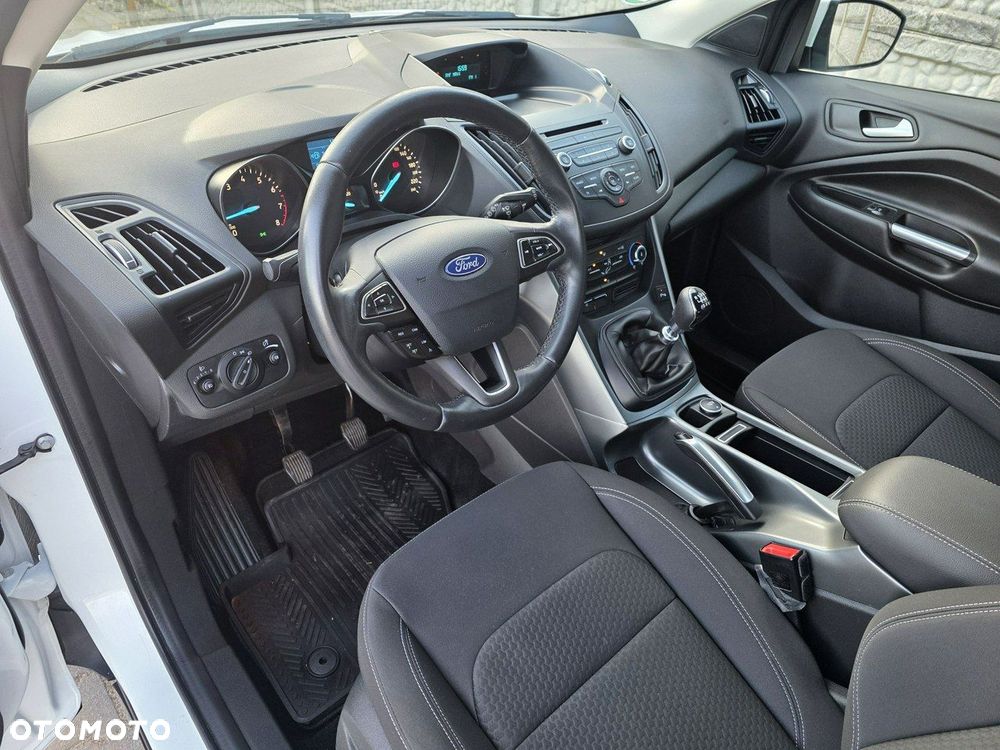 Ford Kuga 1.5 EcoBoost 2x4 Trend - 12