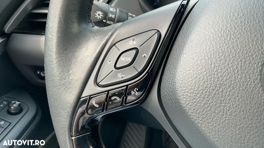 Toyota C-HR 1.8 HSD 122 CP 4x2 CVT Core - 33