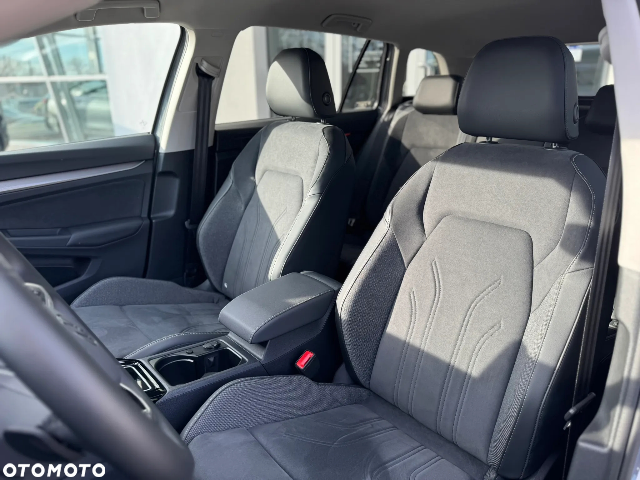 Volkswagen Golf Variant 1.5 eTSI OPF DSG Style - 15