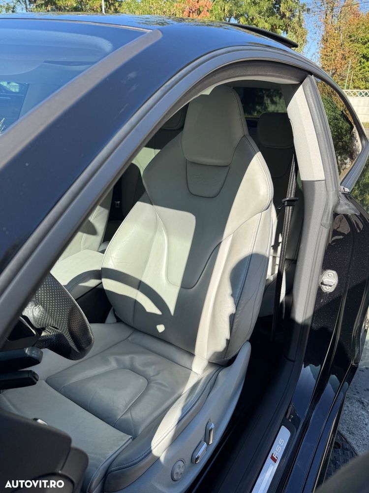 Audi RS5 Coupe 4.2 FSI quattro Stronic - 11