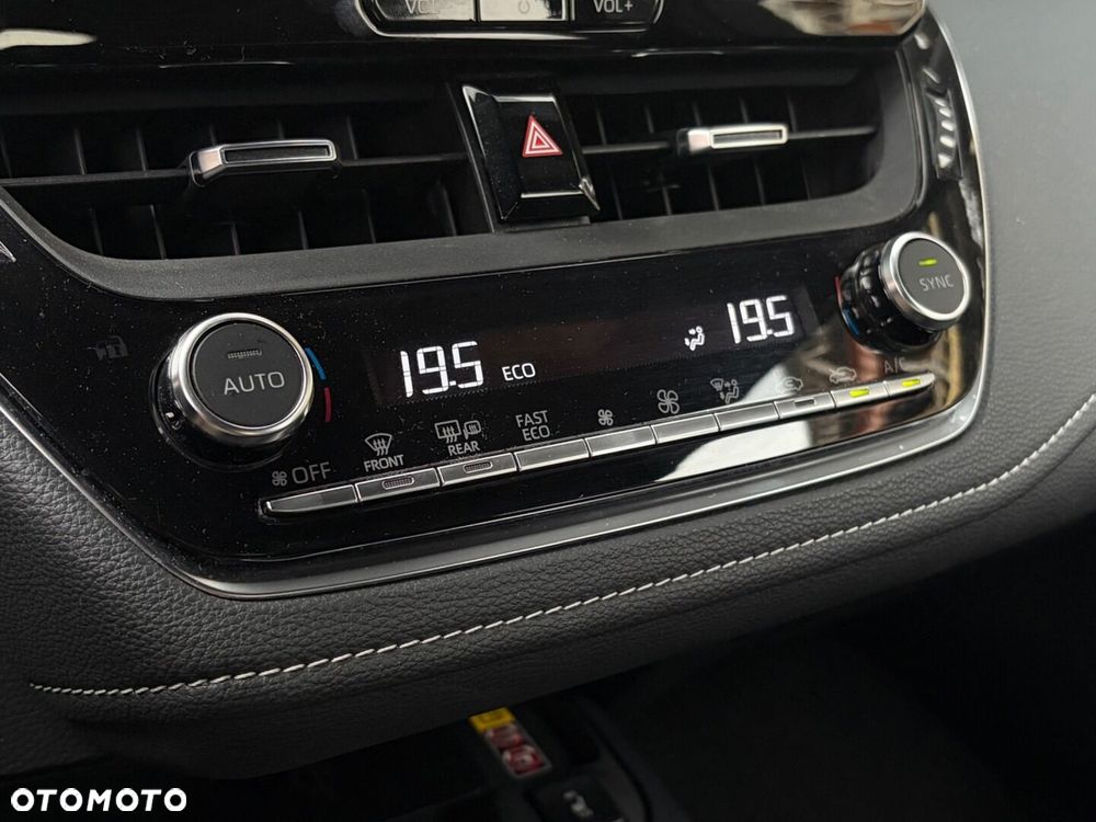 Toyota Corolla - 19