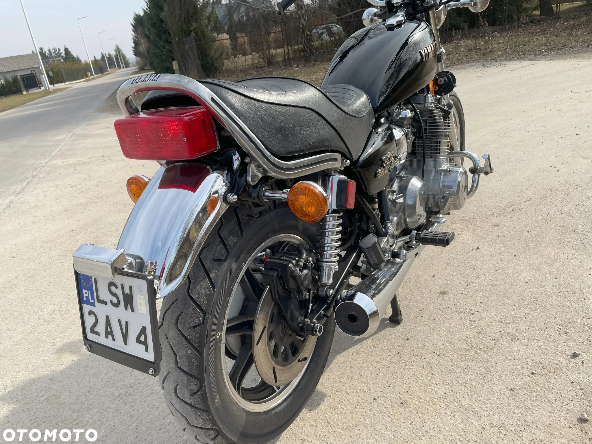 Yamaha XS - 12