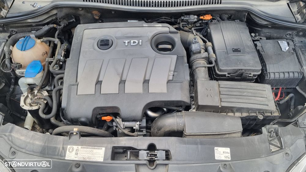 SEAT Leon 1.6 TDI DPF Ecomotive Style Copa - 28