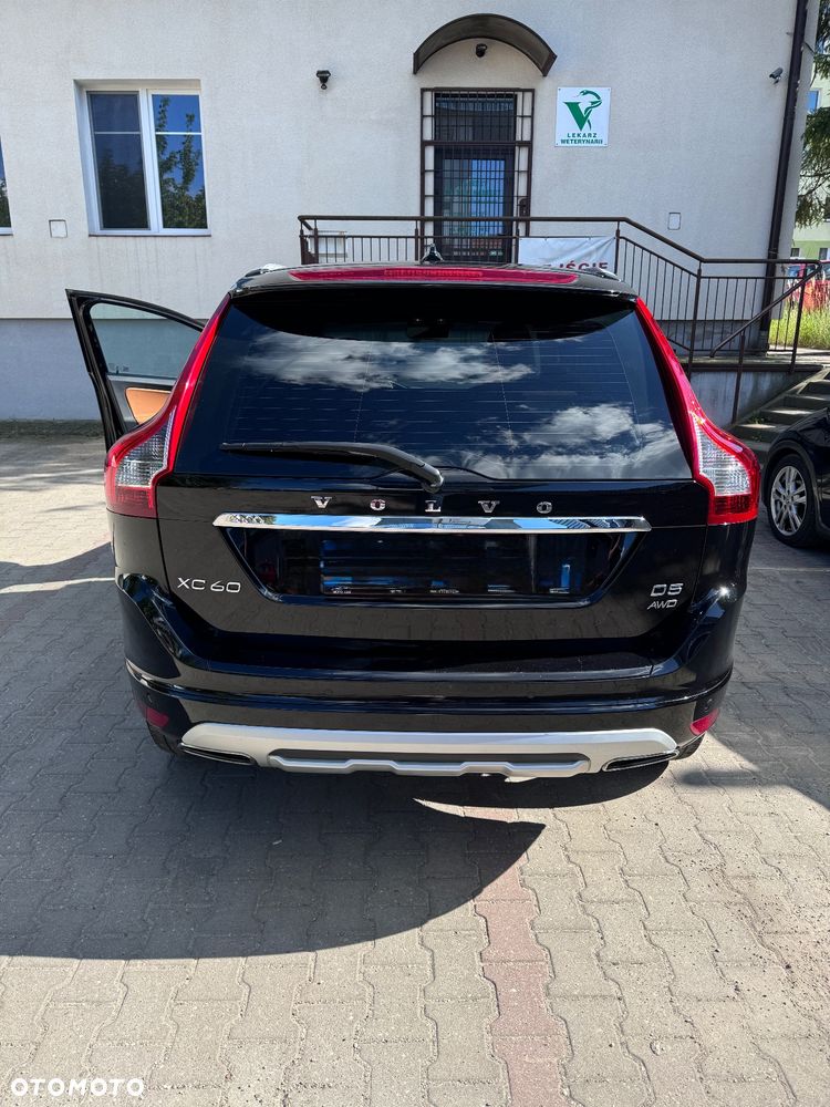 Volvo XC 60 D5 AWD Summum - 11