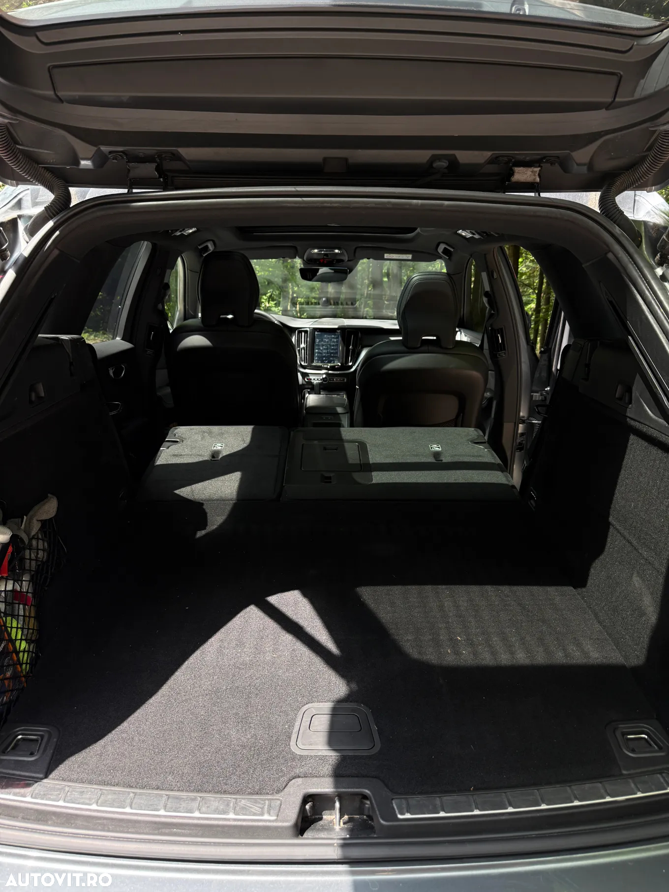 Volvo XC 60 T8 Twin Engine AWD R-Design - 24