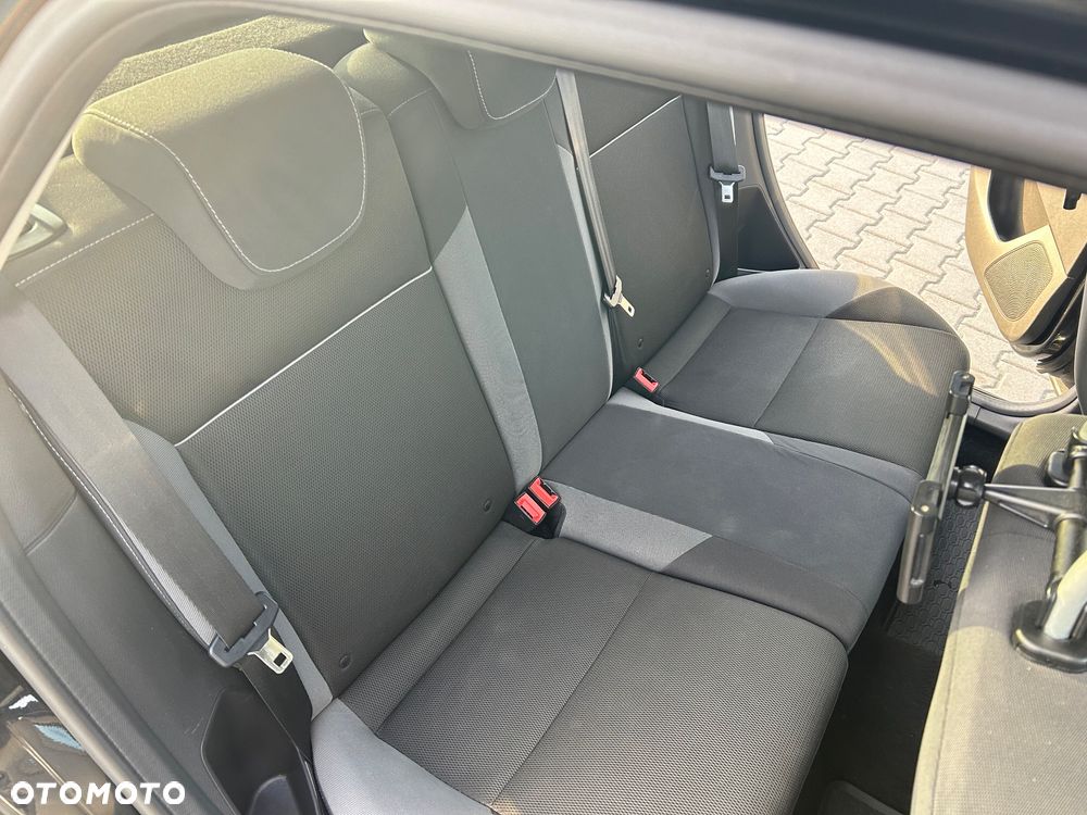 Ford Focus 1.6 Trend - 15