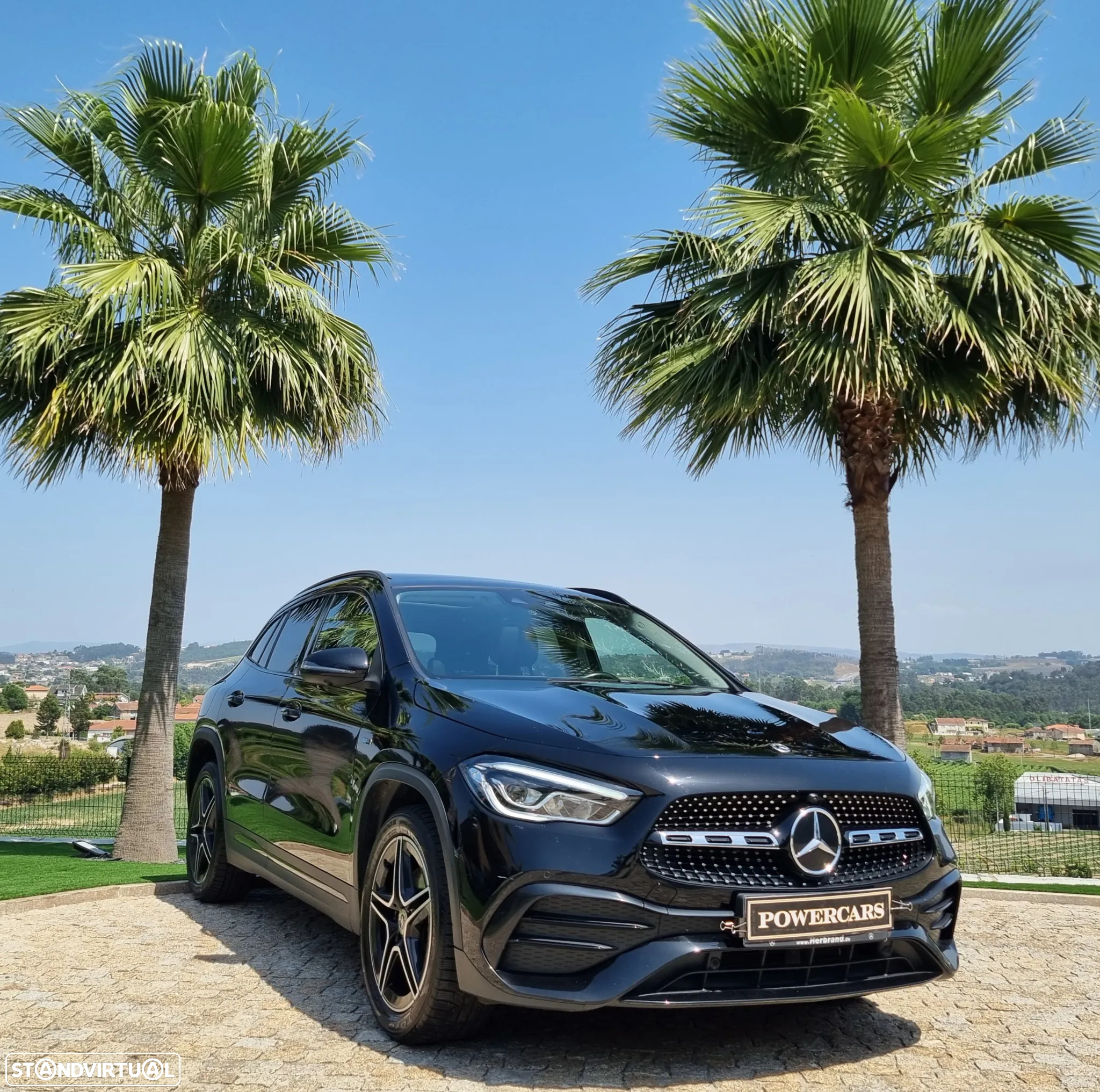Mercedes-Benz GLA 250 e AMG Line - 17