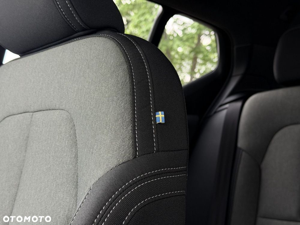 Volvo XC 40 - 33