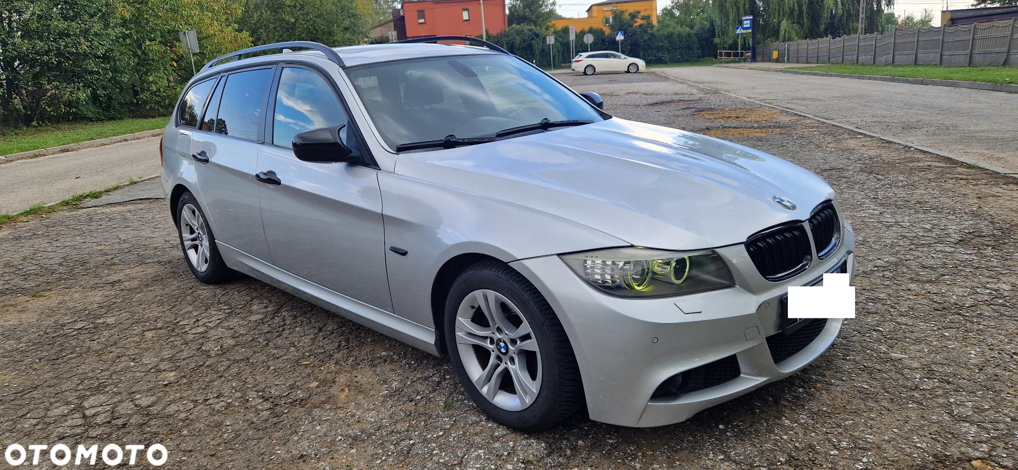 BMW Seria 3 320d DPF Touring - 2
